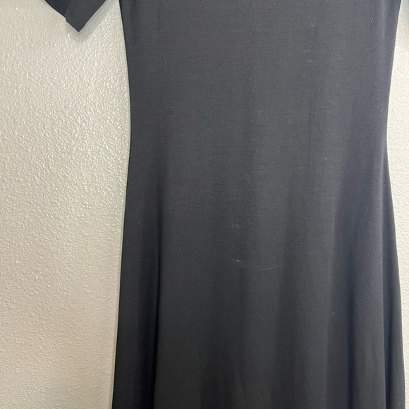 Reformation Black Minimalist Soft Jersey knit Short-sleeve Midi A-Line Dress - Picture 8 of 13